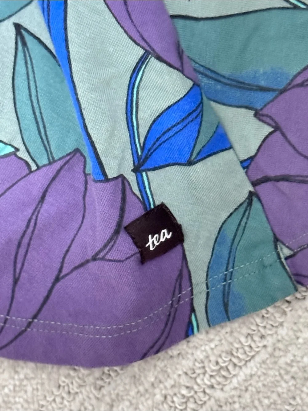 Tea size 6 purple and green floral retro print ruffle detail long sleeve dress